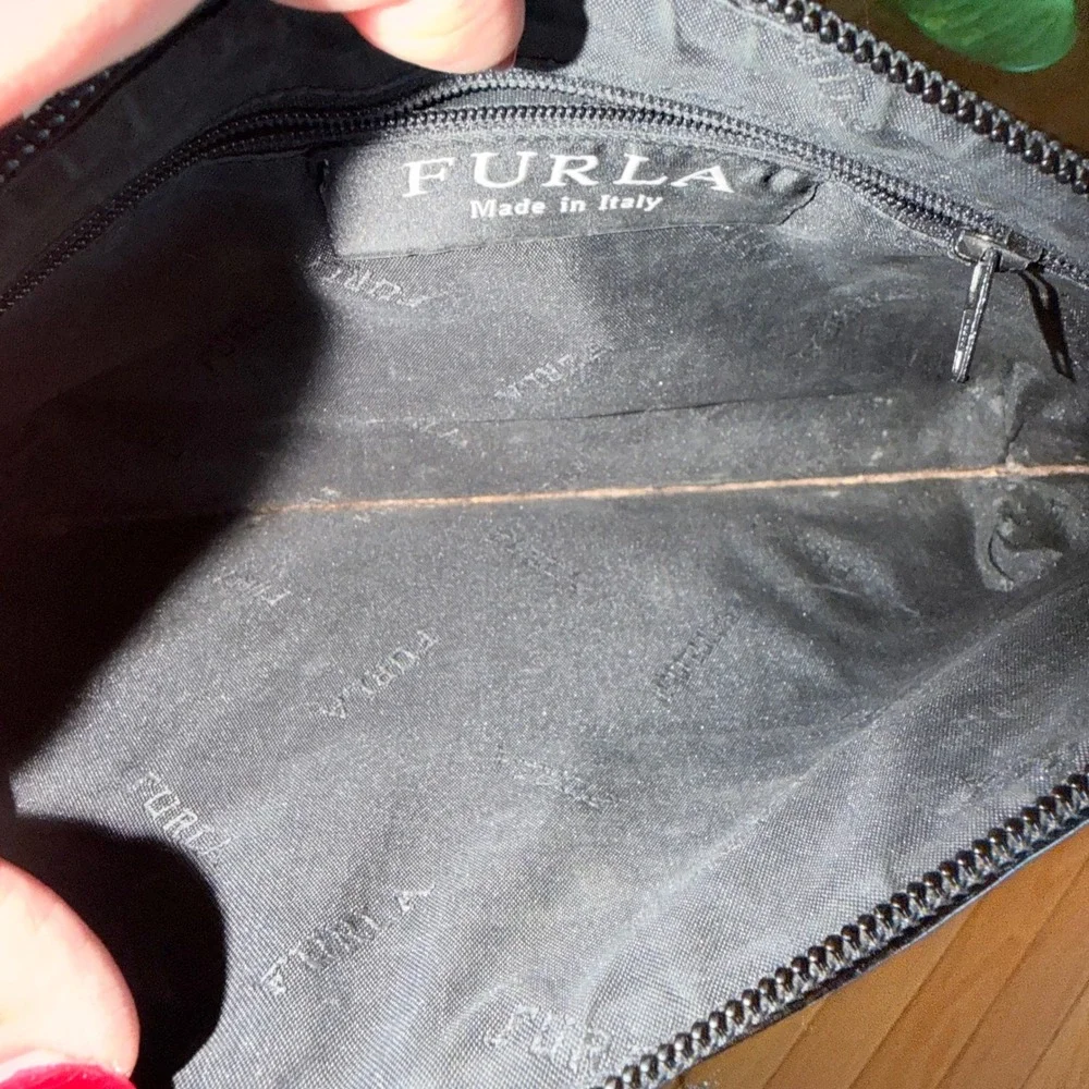 Vintage Furla Shoulder Bag‎ Black Patent Leather Made in Italy Y2K Minimalist